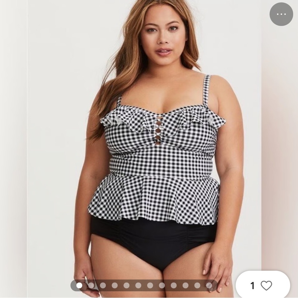 Torrid (6x/30) Plaid Swimsuit Top